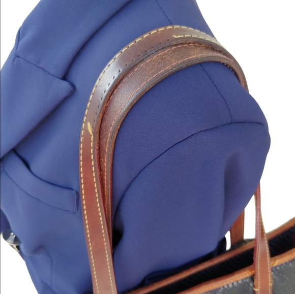 Dooney & Bourke Charleston Shopper Tote Black and Tan Leather Snake Print - Picture 13 of 17